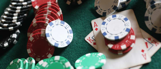 Tikrų pinigų pokerio žaidimų programos iOS vartotojams